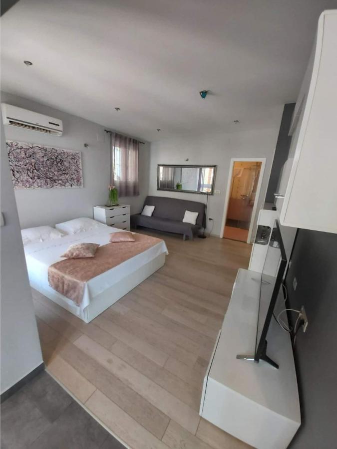 Ventula Apartment Mimice Exterior foto